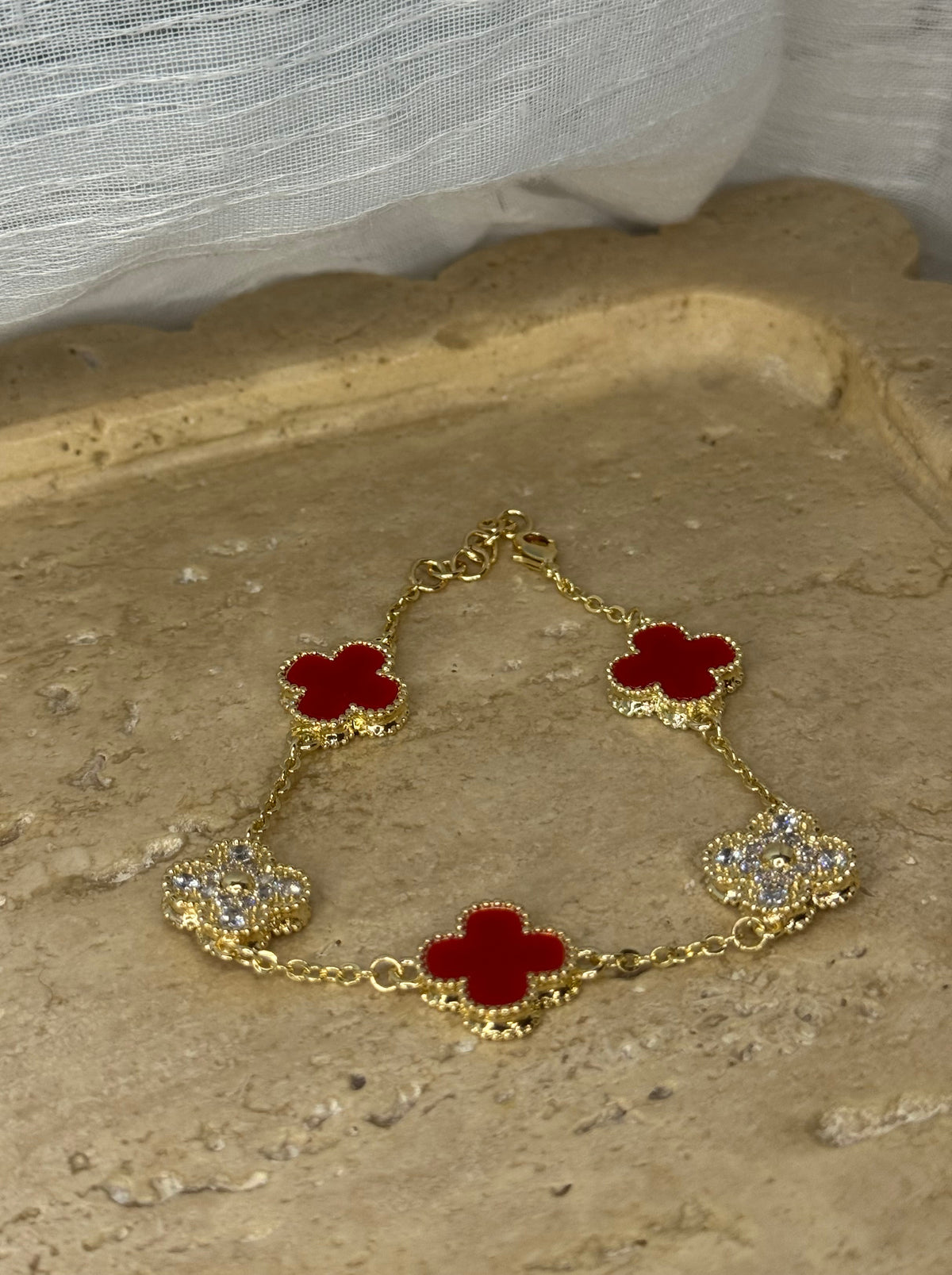 Dazzle Clover Bracelet