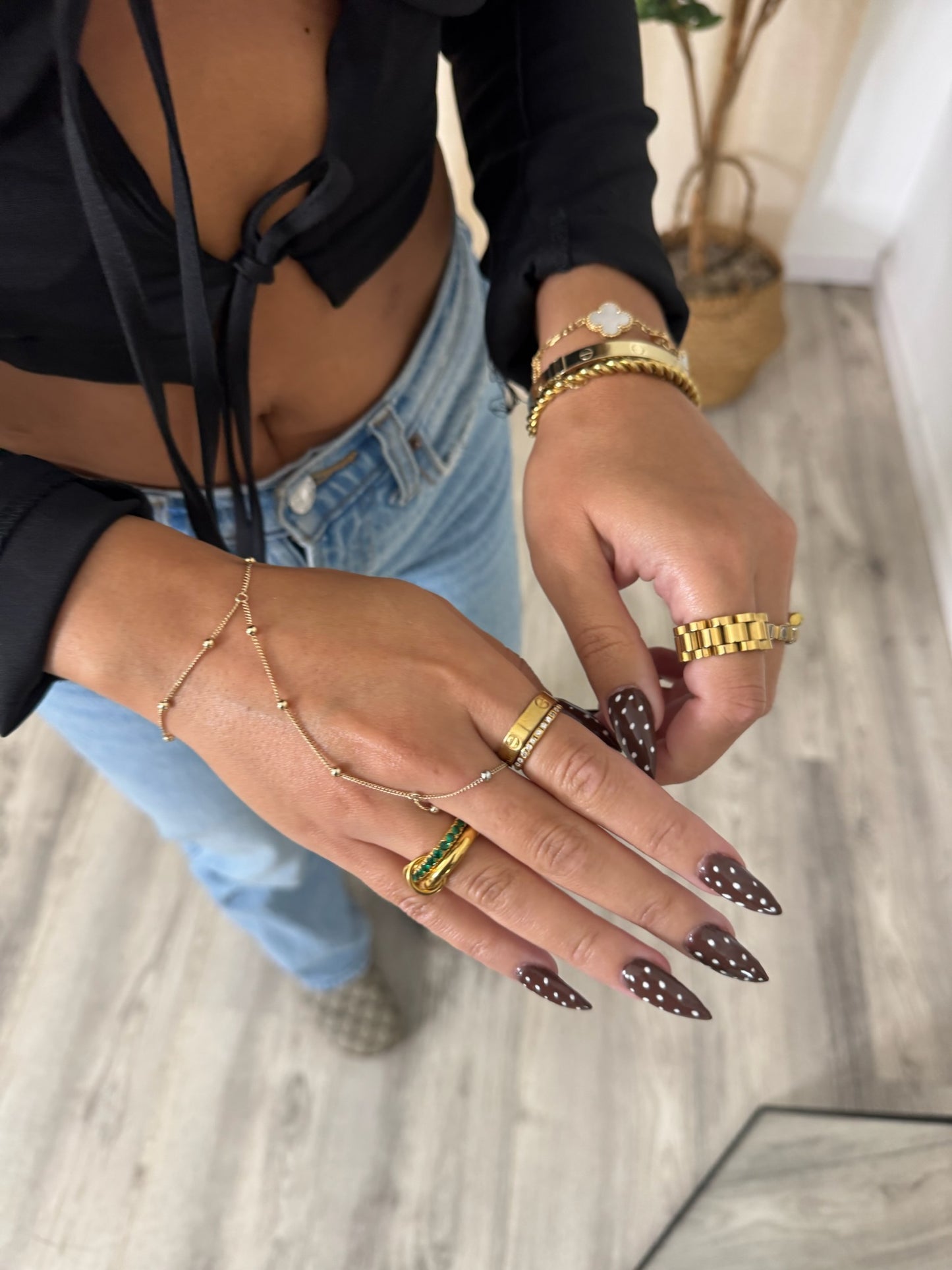 Emerald Sabrina RIng