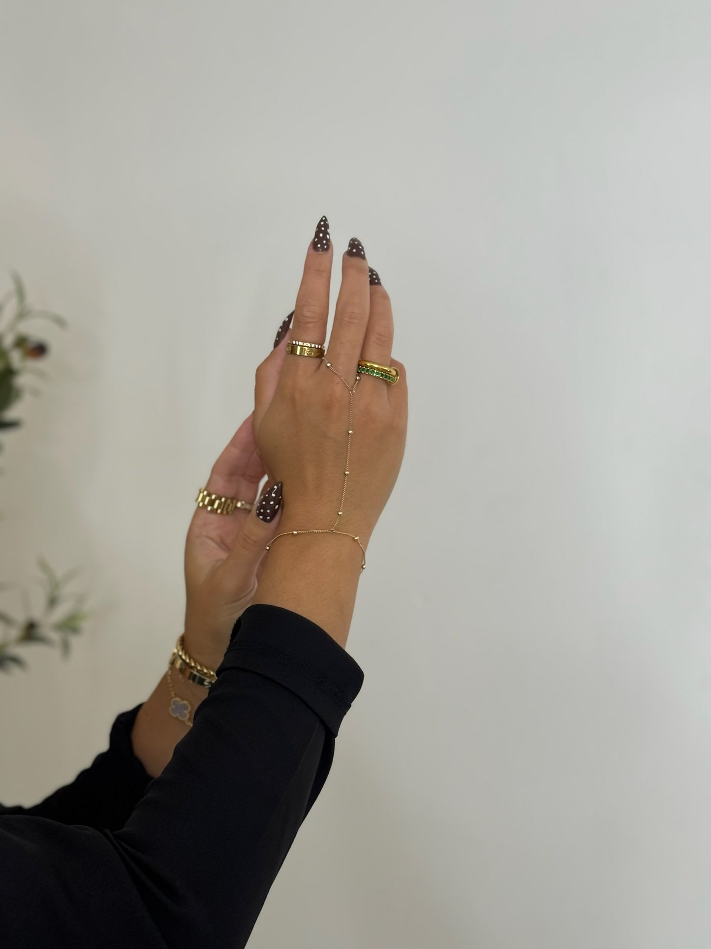 Emerald Sabrina RIng