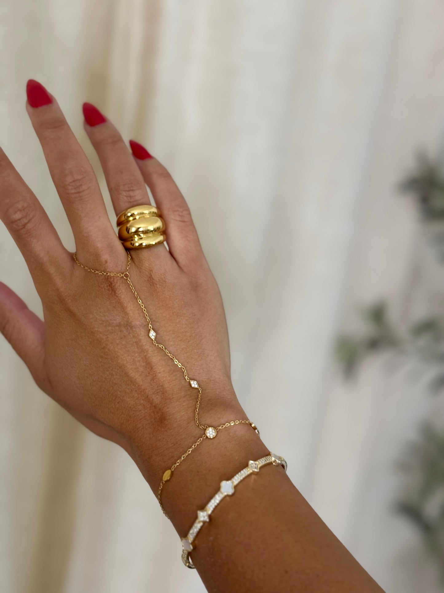 Hand chain