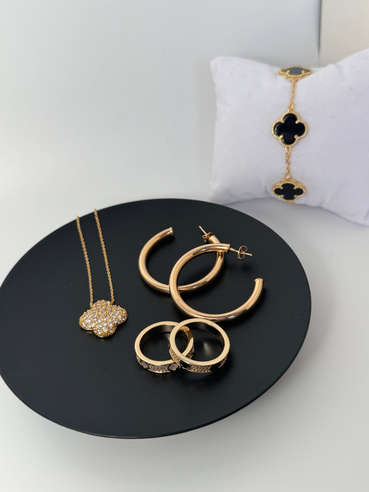 Stella Necklace