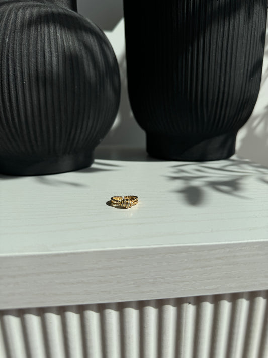 Knot Ring