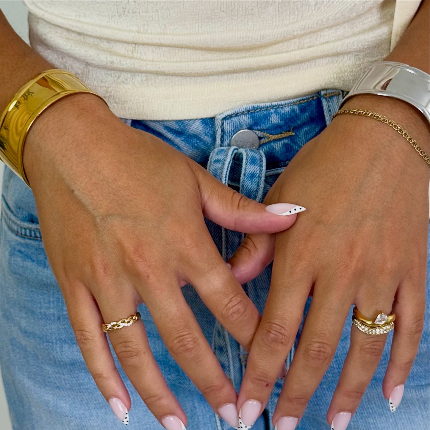 Twist band