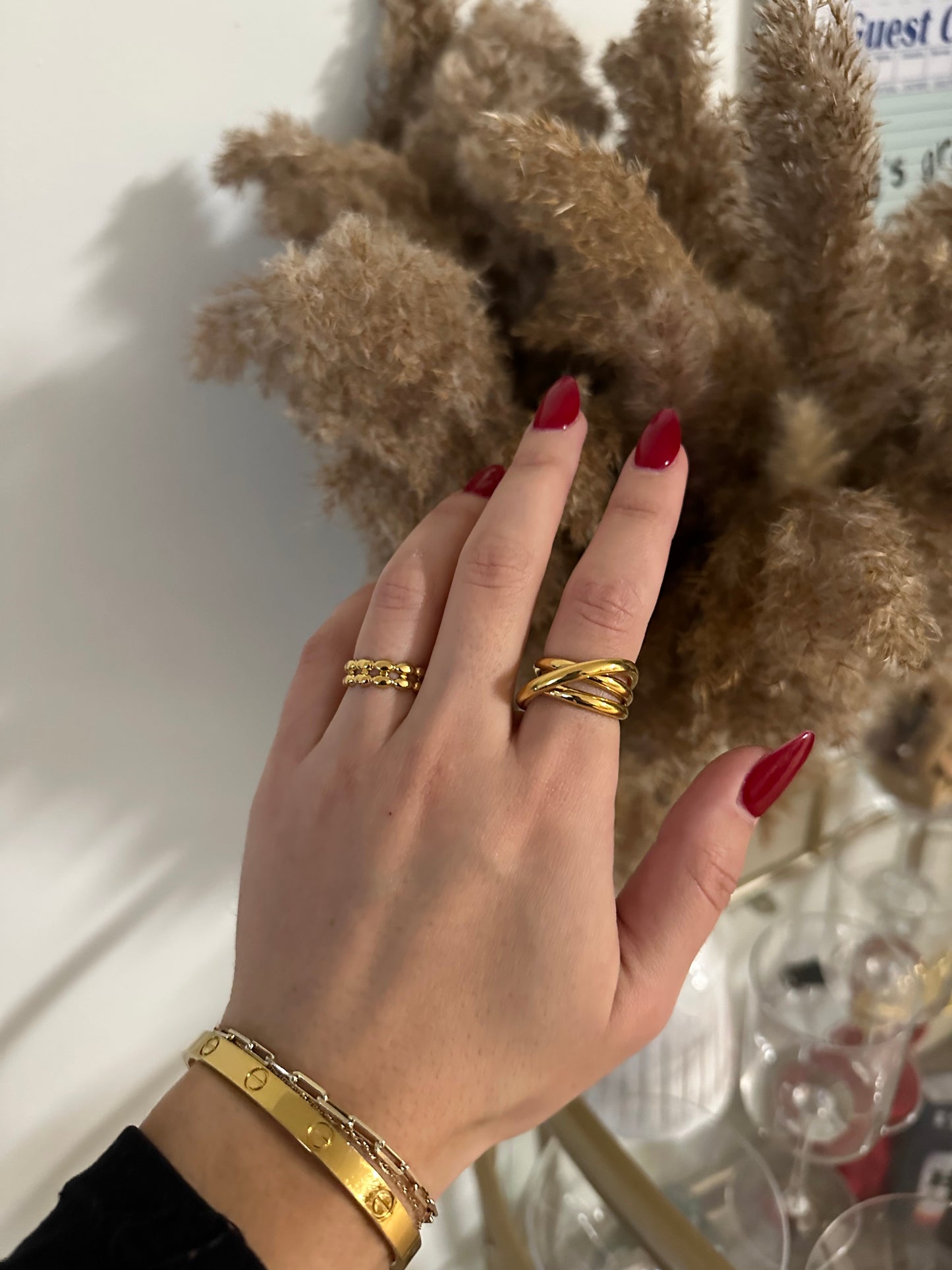 Crossover Ring