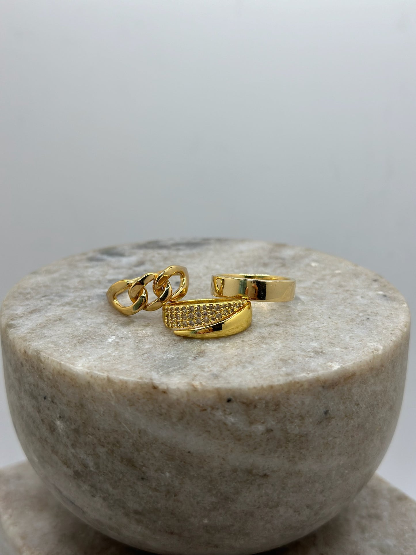 Divided Ring