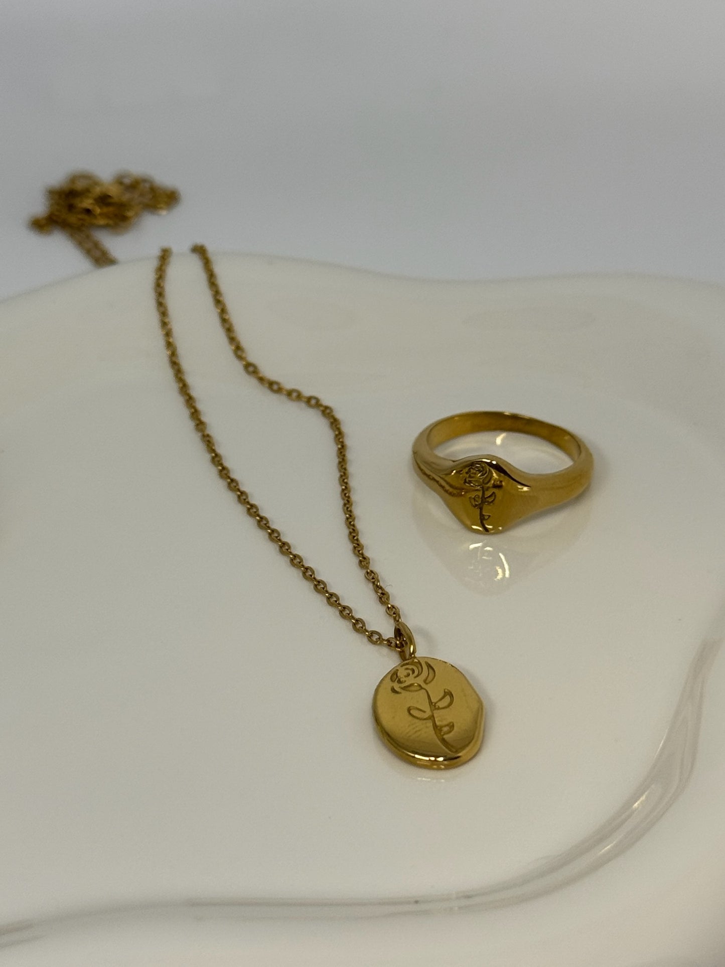 Rose Necklace